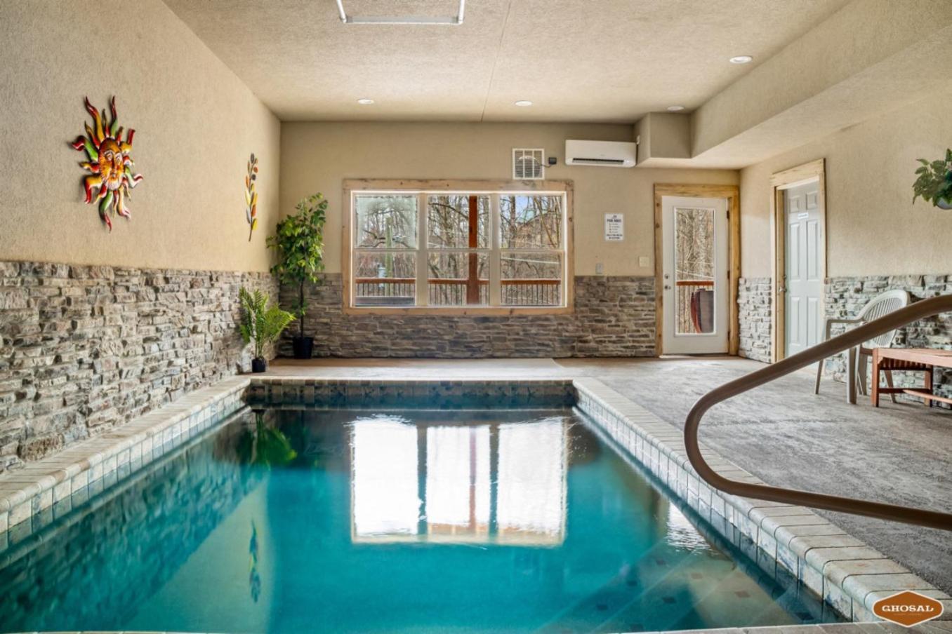 Whispering Pines Retreat By Ghosal Luxury Lodging Gatlinburg Exterior foto