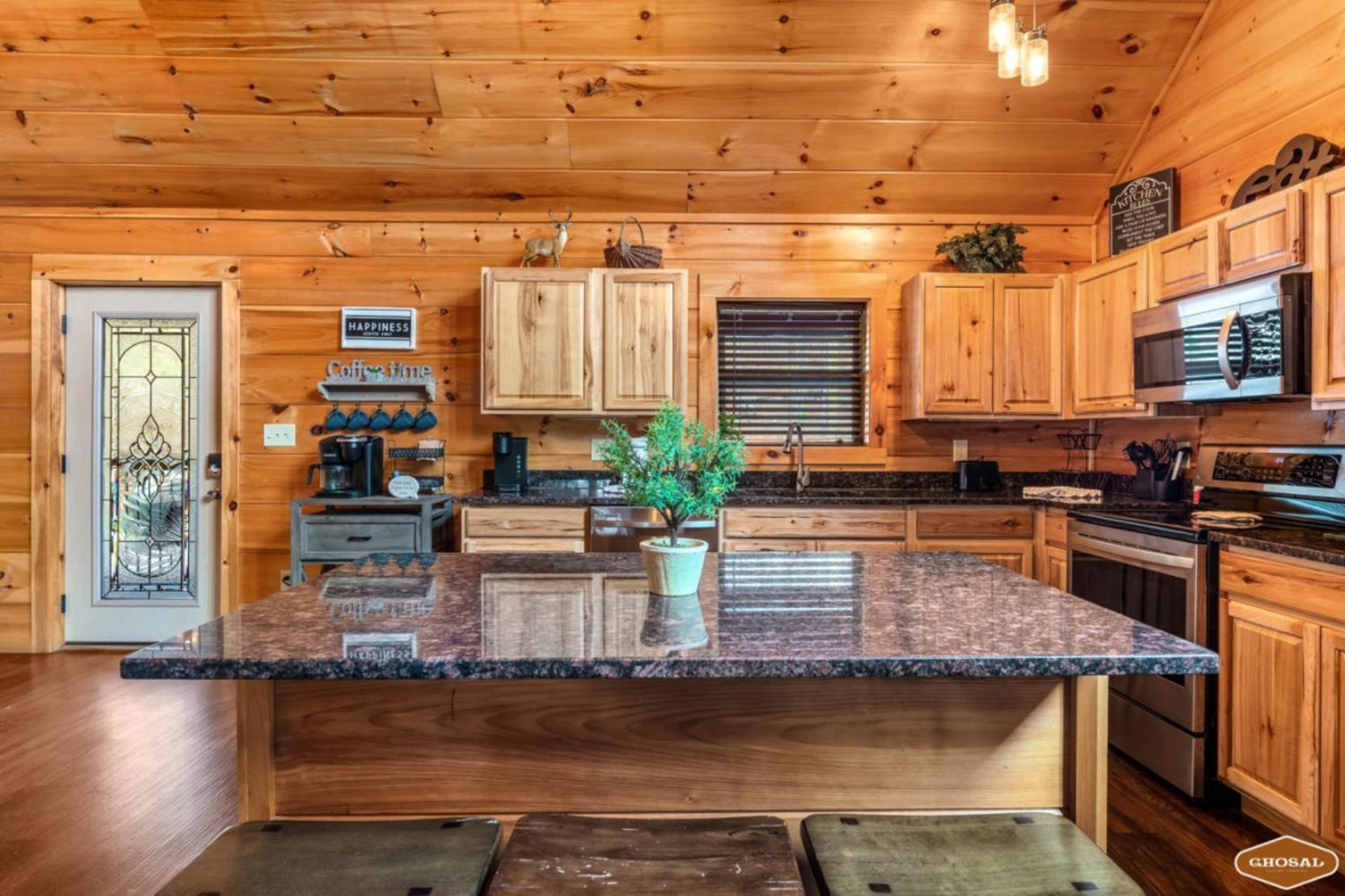 Whispering Pines Retreat By Ghosal Luxury Lodging Gatlinburg Exterior foto